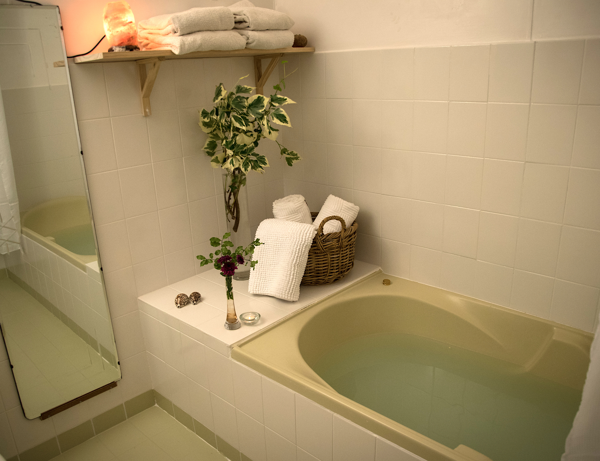 bathroom bathroom